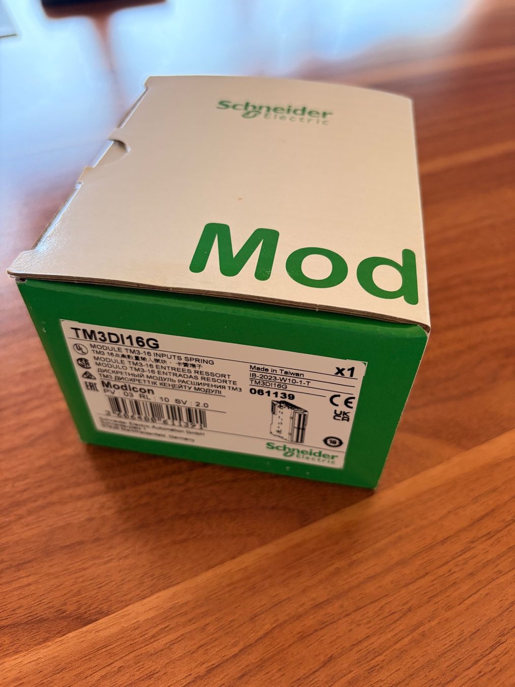 Schneider Componenti elettronici: SPS Eingabemodul 16 Digital 24V – Nuovo e nell'imballaggio originale da Oberschrot venduto da sentinel.88