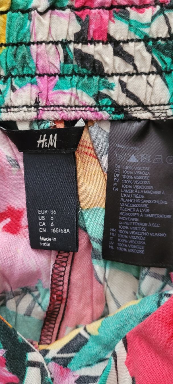 Hosen: Short d'été fleuri taille 36 / H&M – Neu (gemäss Beschreibung) aus Vevey von x_y_f 3