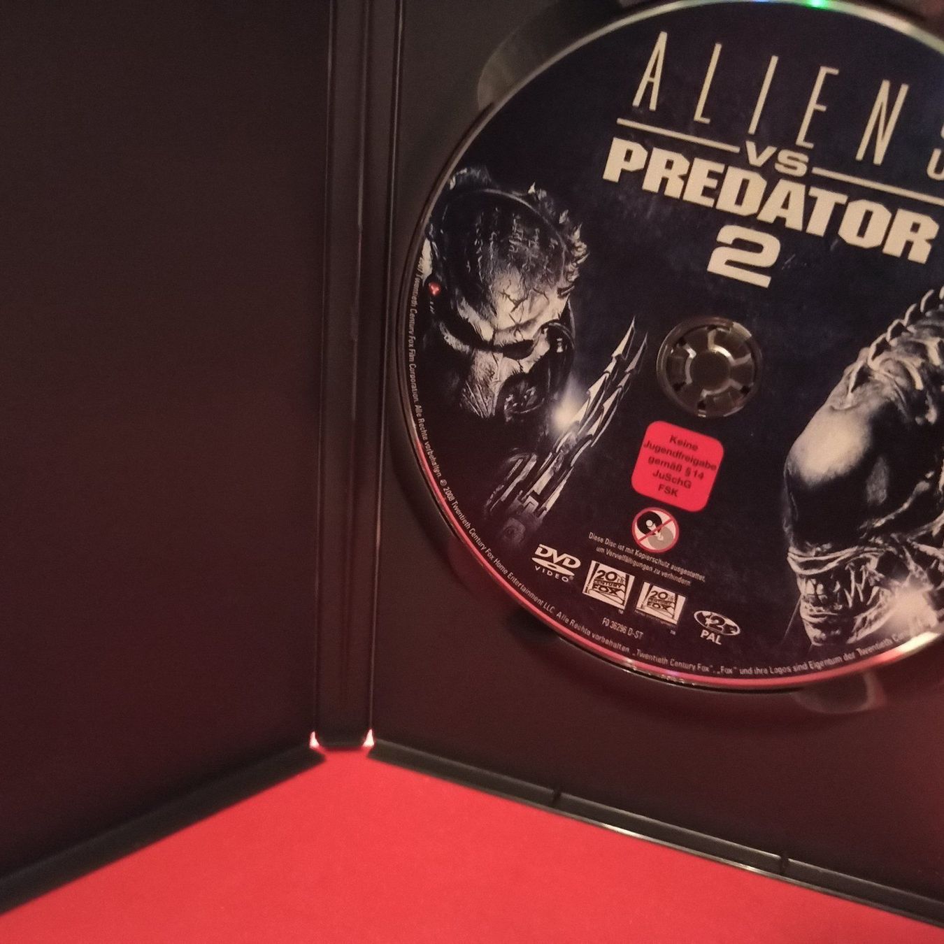 Alle DVDs: Aliens vs. Predator 2 – Gebraucht aus Dübendorf von kb86_MOVIE 3