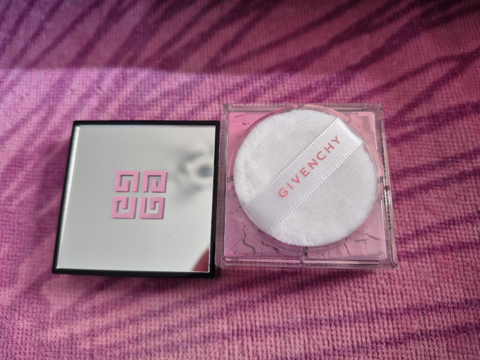Givenchy Make-up: Givenchy Prisme Libre Blush, Neuwertig, Original 👍 – Nuovo e nell'imballaggio originale da Zollikofen venduto da wir_verkaufen 2