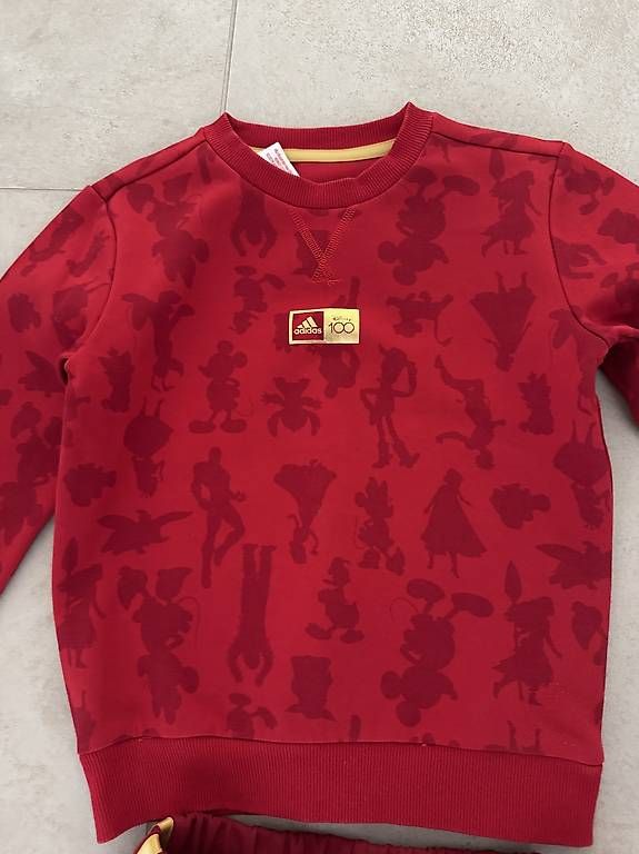 Lotti & Set di vestiti: Adidas Kindertrainer von Disney – Usato da Frauenfeld venduto da OliviaMartina 3