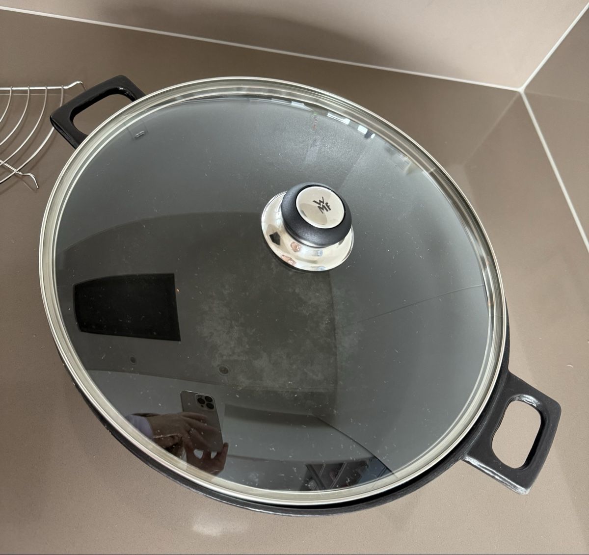 WMF Padelle: WMF Wok mit Glasdeckel, Durchmesser 36 cm 🍳 – Nuovo (secondo la descrizione) da Tägerschen venduto da Sussusvlei 1