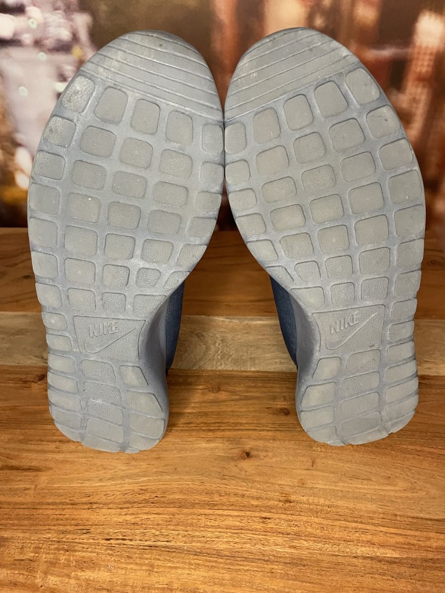 Scarpe da uomo: Nike Roshe Run Mid-Top Sneaker Gr. 42.5 – Usato da Bern venduto da Peeuee 4