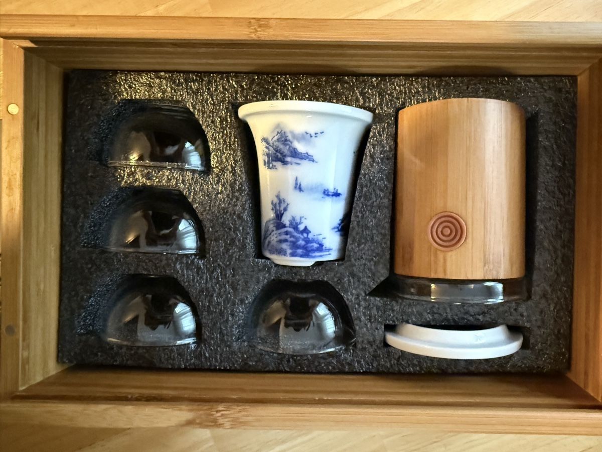 Set di piatti: Tea set – Usato da Zürich venduto da pet_8zjv