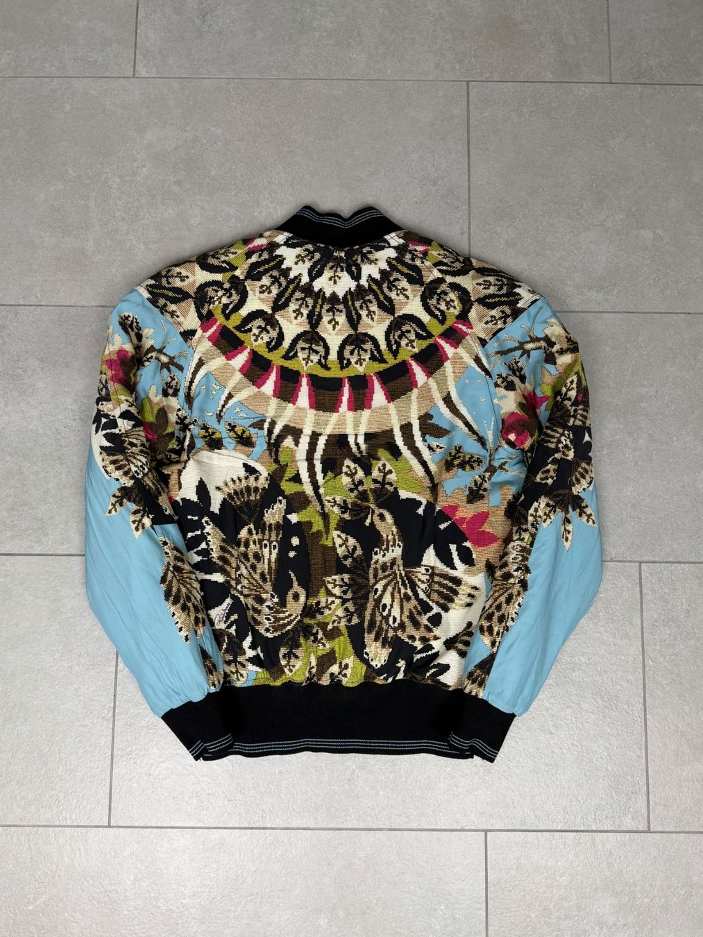 Roberto Cavalli Giacche: Roberto Cavalli Tropical Print Padded Silk Bomber – Usato da Biel/Bienne venduto da sami0788480082 2