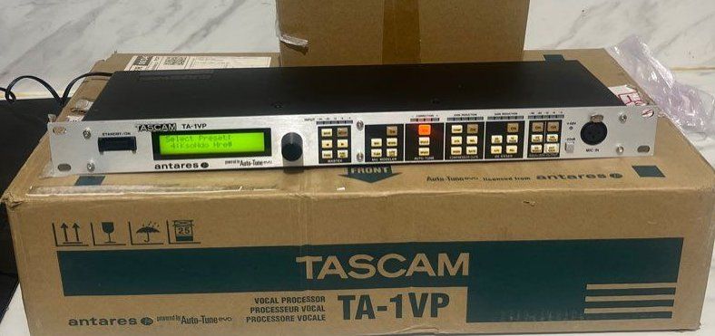 Tascam Console di mixaggio: Tascam TA-1VP Antares autotune vocal processor – Nuovo e nell'imballaggio originale da Genève venduto da mgm_76m2 1
