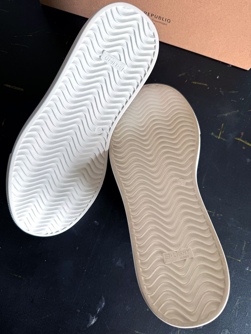 Scarpe da donna: Ledersneaker Damen NEU – Nuovo e nell'imballaggio originale da Zürich venduto da Supetar 5