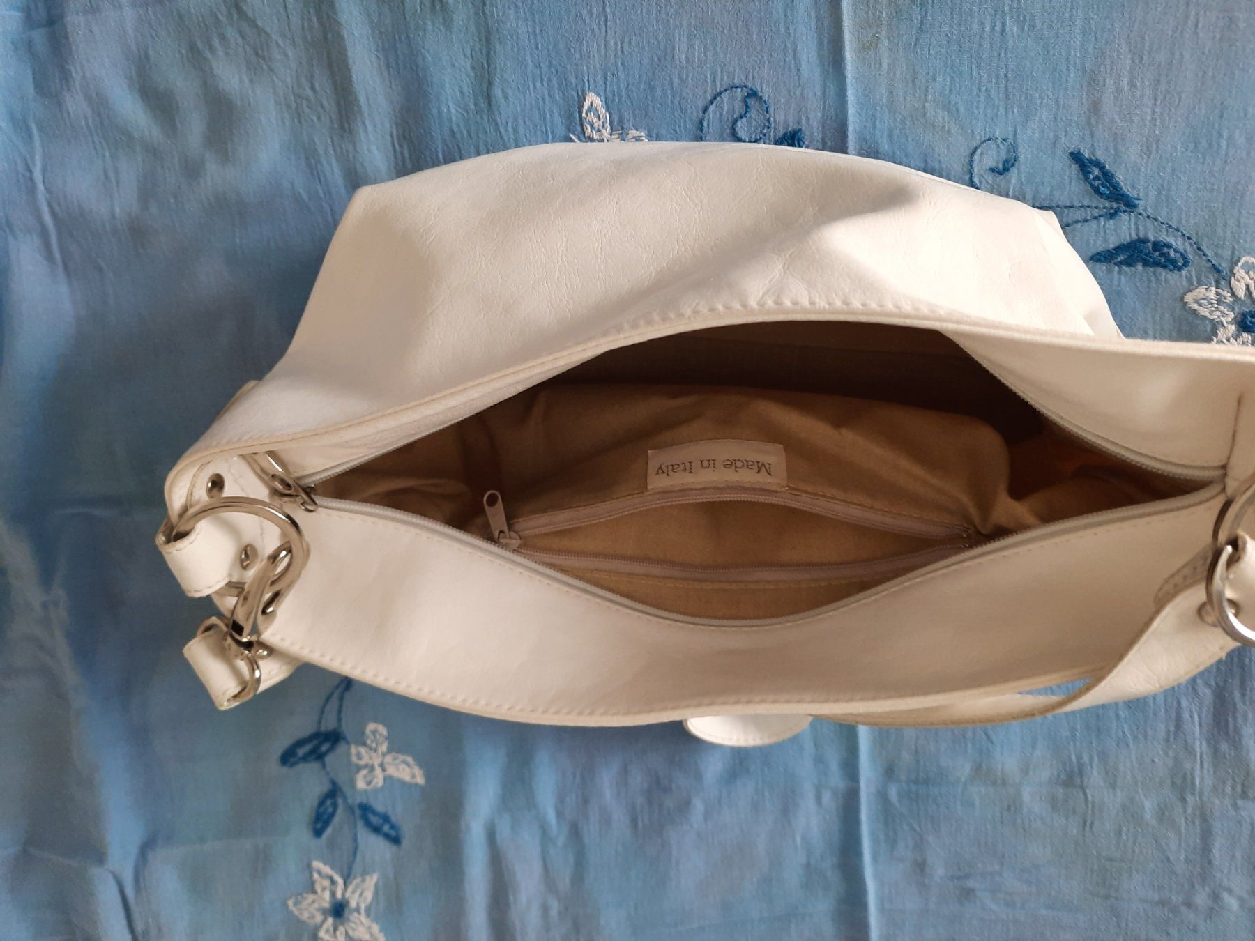 Borse da donna: Weisse Ledertasche – Usato da Zug venduto da Alpenrose353 2