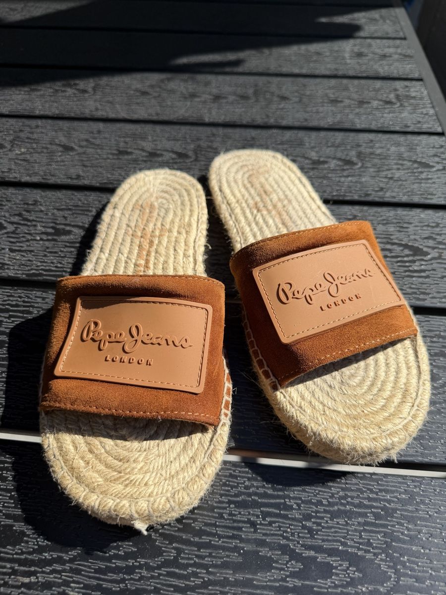 Pepe Jeans Damenschuhe: Pepe jeans 37  – Gebraucht aus Melide von ser_6qfy