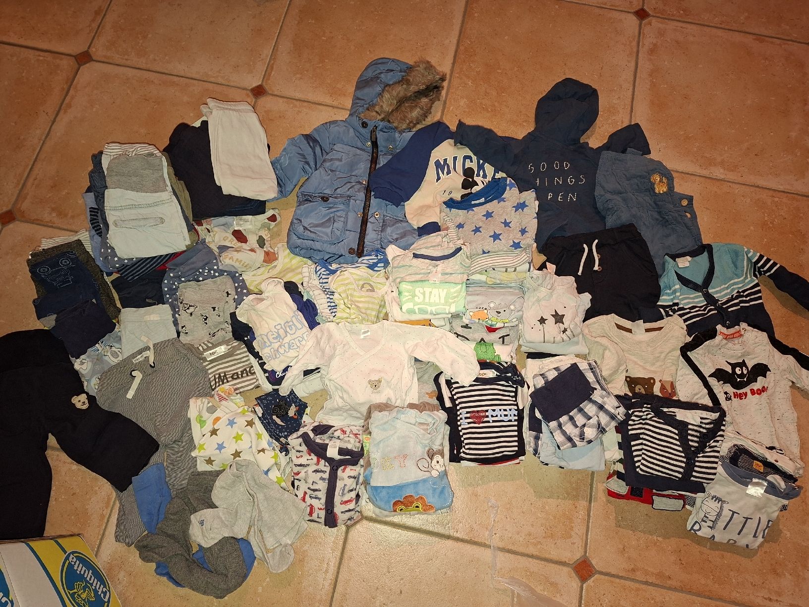 Lotti & Set di vestiti: Babykleider Gr. 68 – Usato da Lanterswil venduto da GuggiAust