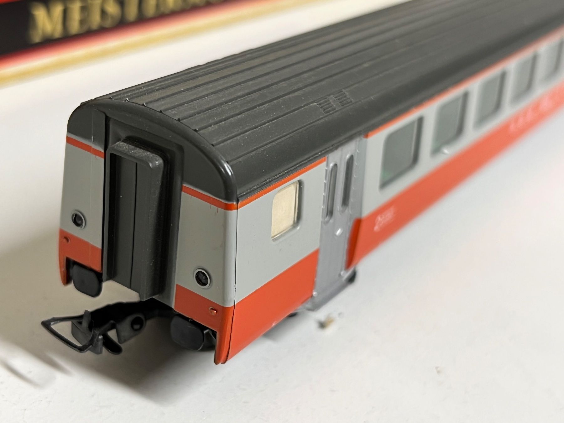 Liliput Modellini di ferrovie: Liliput SWISS EXPRESS  SBB  2.Kl.    H0 DC – Usato da Geroldswil venduto da TopTrain54 2