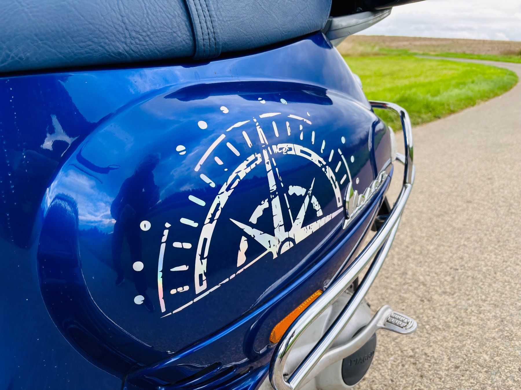 Vespa Scooter: Blaue Vespa Roller mit Topcase - Wenig km – Usato da Dübendorf venduto da mba_5yvw 4