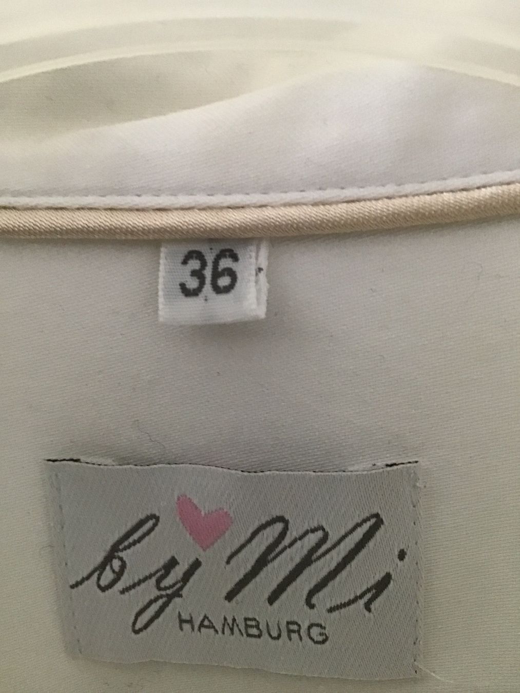 Blusen: BY MI HAMBURG WEISSE BLUSE GR. 36 – Gebraucht aus Glattfelden von ire_w6h2 2