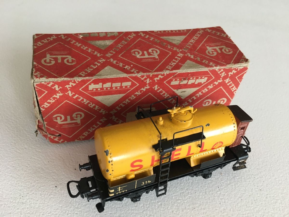 Märklin Modellini di ferrovie: Märklin Shell Kesselwagen 314 Guss – Usato da Grellingen venduto da Toyhamster