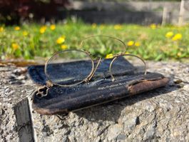 Historische Brille