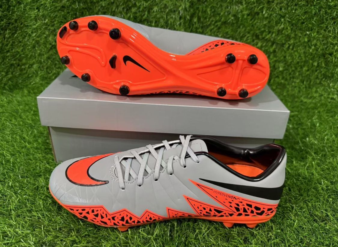 Scarpe da uomo: Nike Hypervenom Phantom II FG Size 44 – Nuovo (secondo la descrizione) da Vevey venduto da kev_5xk2