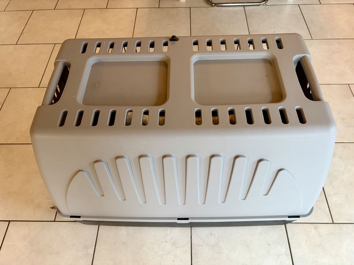 Liege- & Schlafplätze: Hund/Katzenboxe zu verkaufen  – Gebraucht aus Oberrohrdorf von Efap22 3