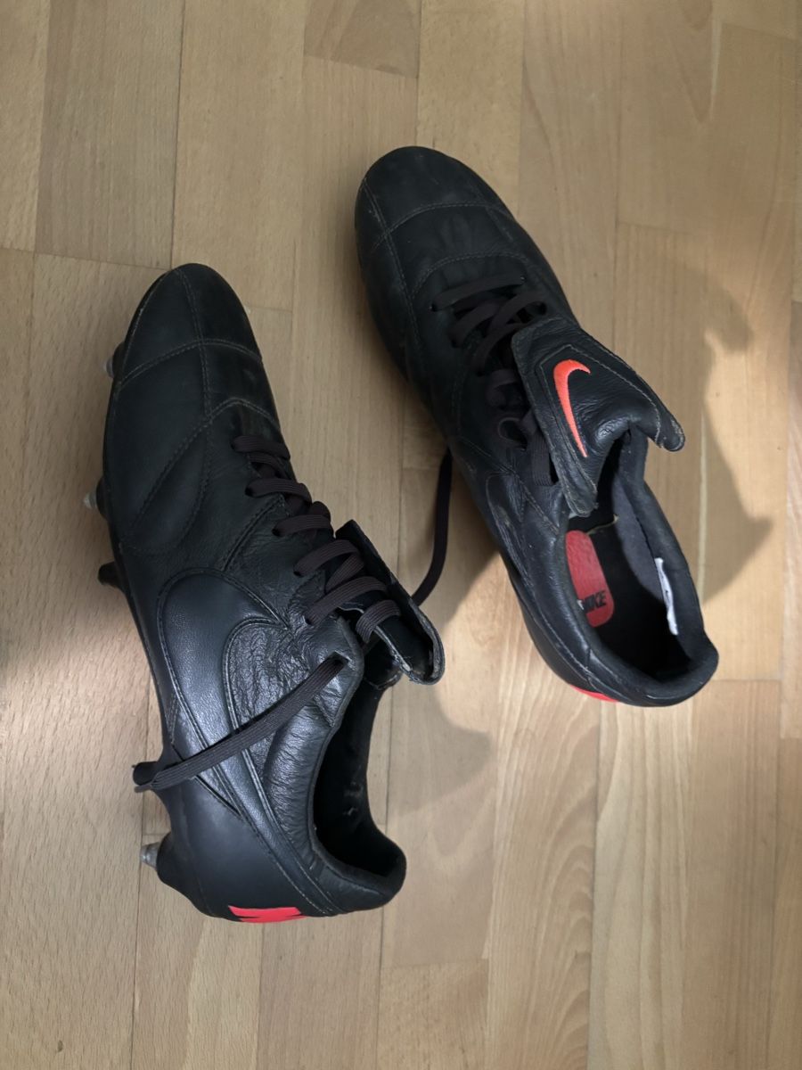 Nike Scarpe da uomo: Crampons Nike noir 43 (taille 42) – Usato da Troinex venduto da K1256 1