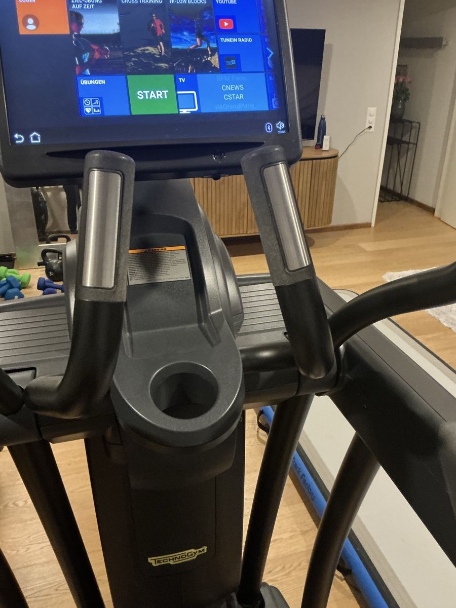 Technogym Vélos d'appartement: Technogym Crosstrainer - Unity-Exite 1000 – D'occasion à Aesch ZH par Shoper1 3