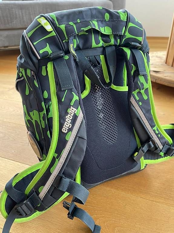 Ergobag Borse & Zaini: Ergobag Schulranzen Set, 3-teilig,  Grün/Schwarz – Usato da bellach venduto da tarzan41 3