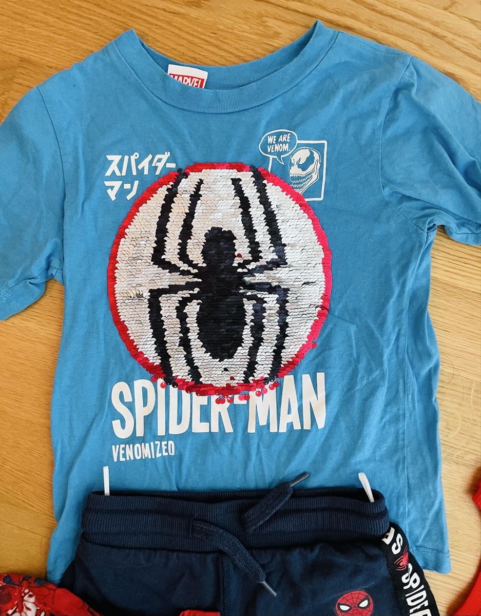 Kleiderpakete: Spider-Man summer Set – Gebraucht aus Zollikerberg von BS.SM 2