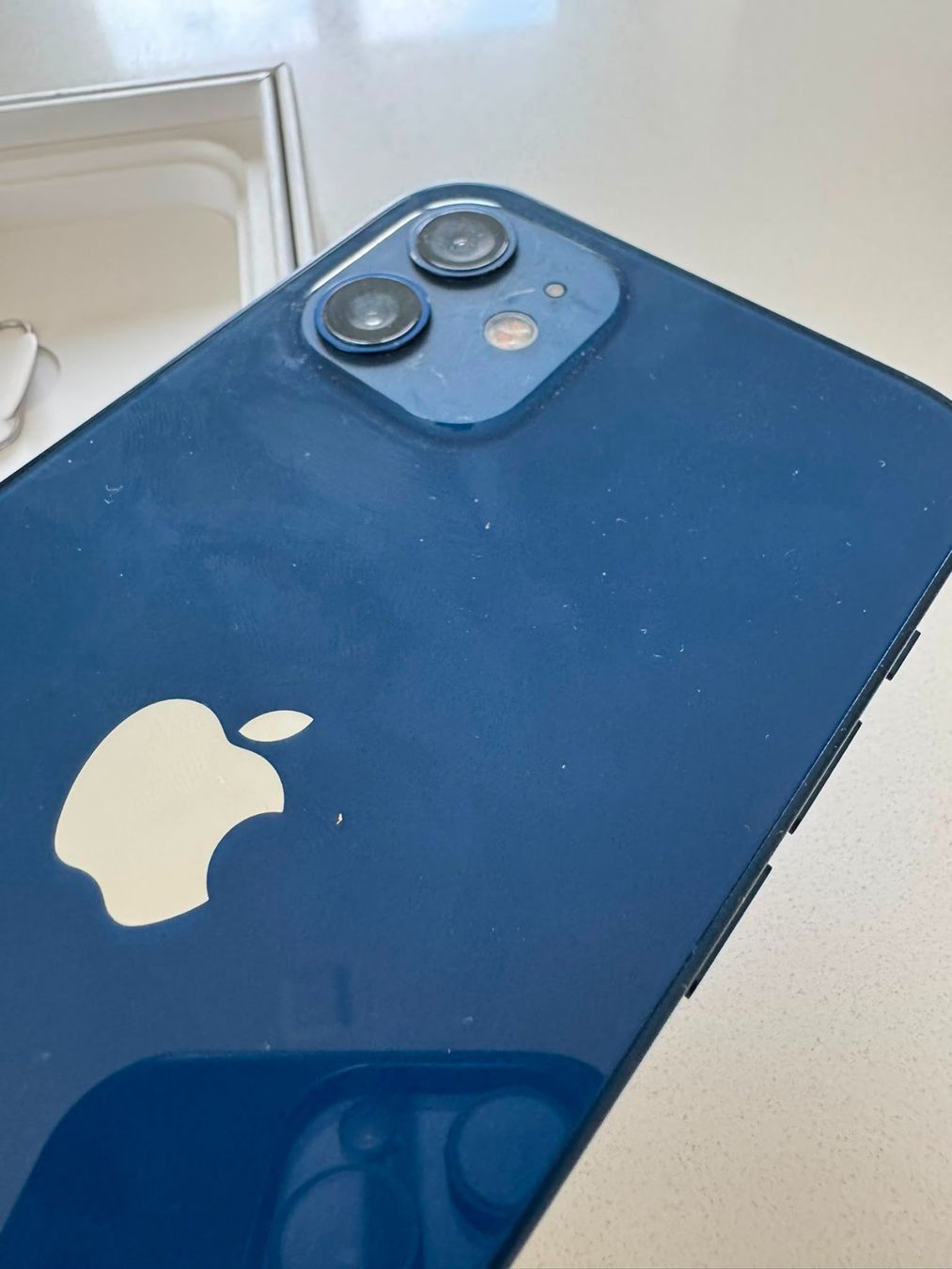 Apple Portables: iPhone 12, 64GB, blau – D'occasion à Wettswil par Venice3 5