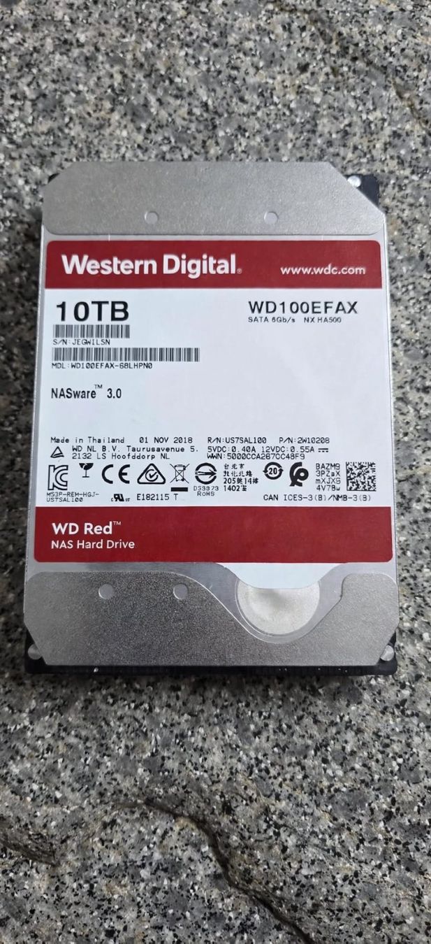 Western Digital Harddisks: WD Red HD SATA 10TB NAS – Gebraucht aus Kilchberg ZH von Schiveli