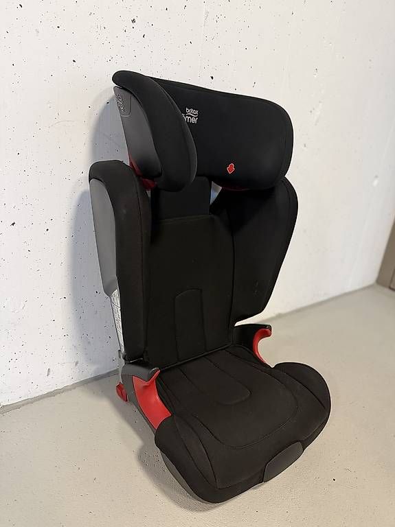Seggiolini per auto: Römer Britax – Usato da Dübendorf venduto da Me0013 1