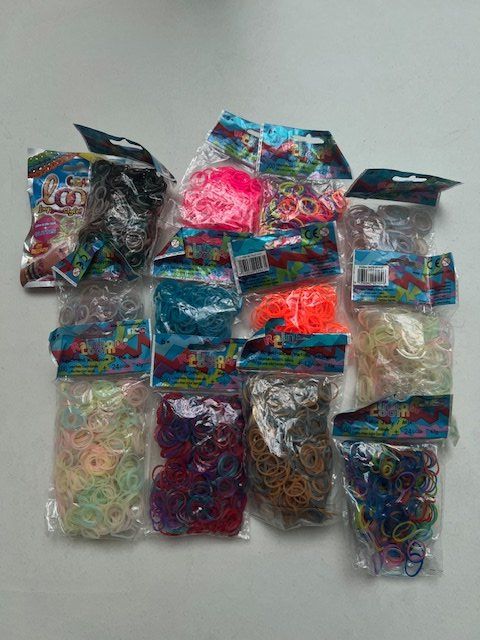 Bastelsets: Rainbow Loom Gummis – Gebraucht aus Wettingen von Muda33