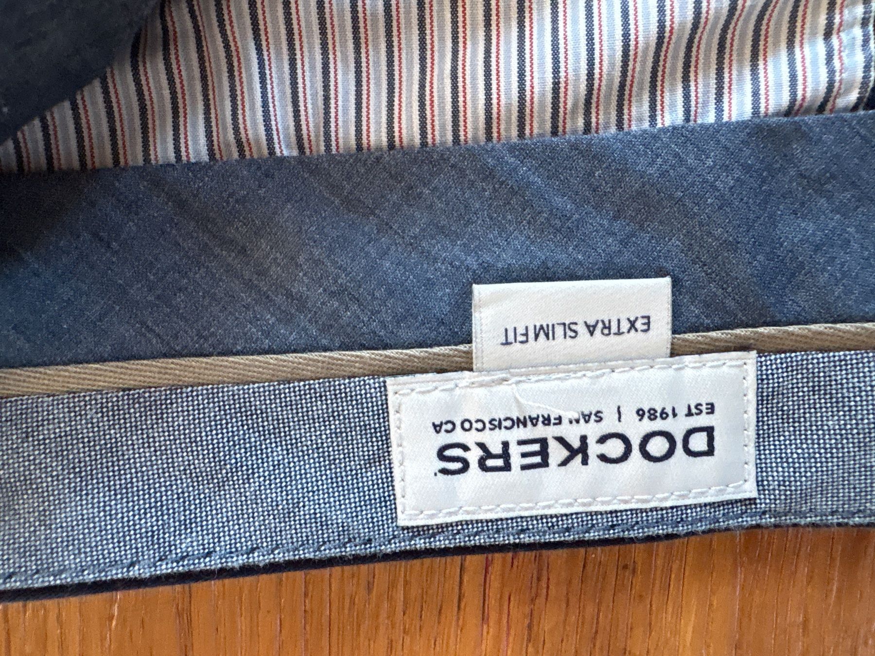 Hosen: Dockers Hose, extra Slim Fit, 32/32 Grösse – Gebraucht aus Elfingen von Huckuck 1