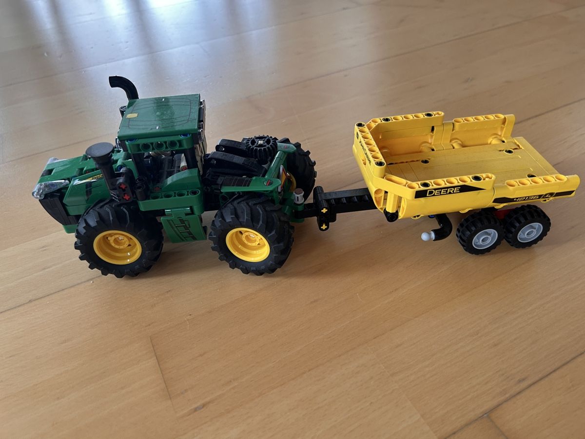 Lego Kit di costruzioni: LEGO Technic John Deere Traktor 42136! – Usato da Winterthur venduto da simi82 2