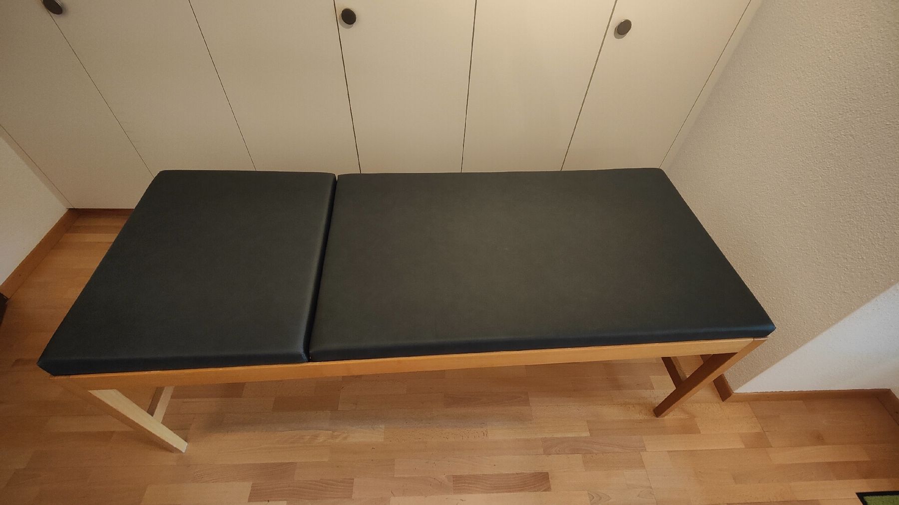 Sedie a sdraio: Massageliege Holz – Usato da Dinhard venduto da fae_l8m2