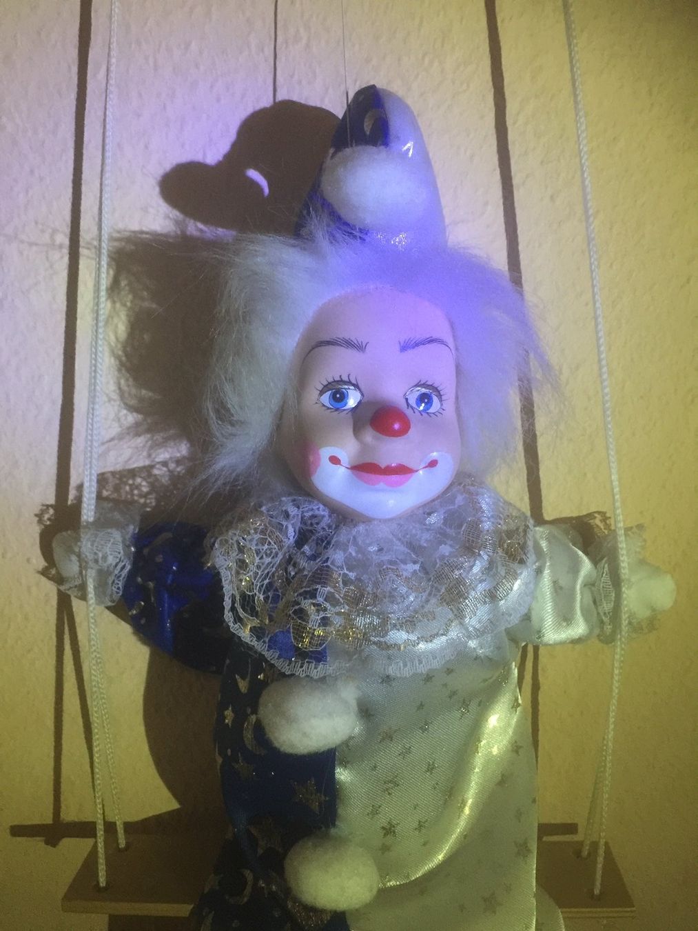 Puppen: schöne Clownpuppe auf Rittseil – Gebraucht aus Bolligen von Astrophysiker06 3