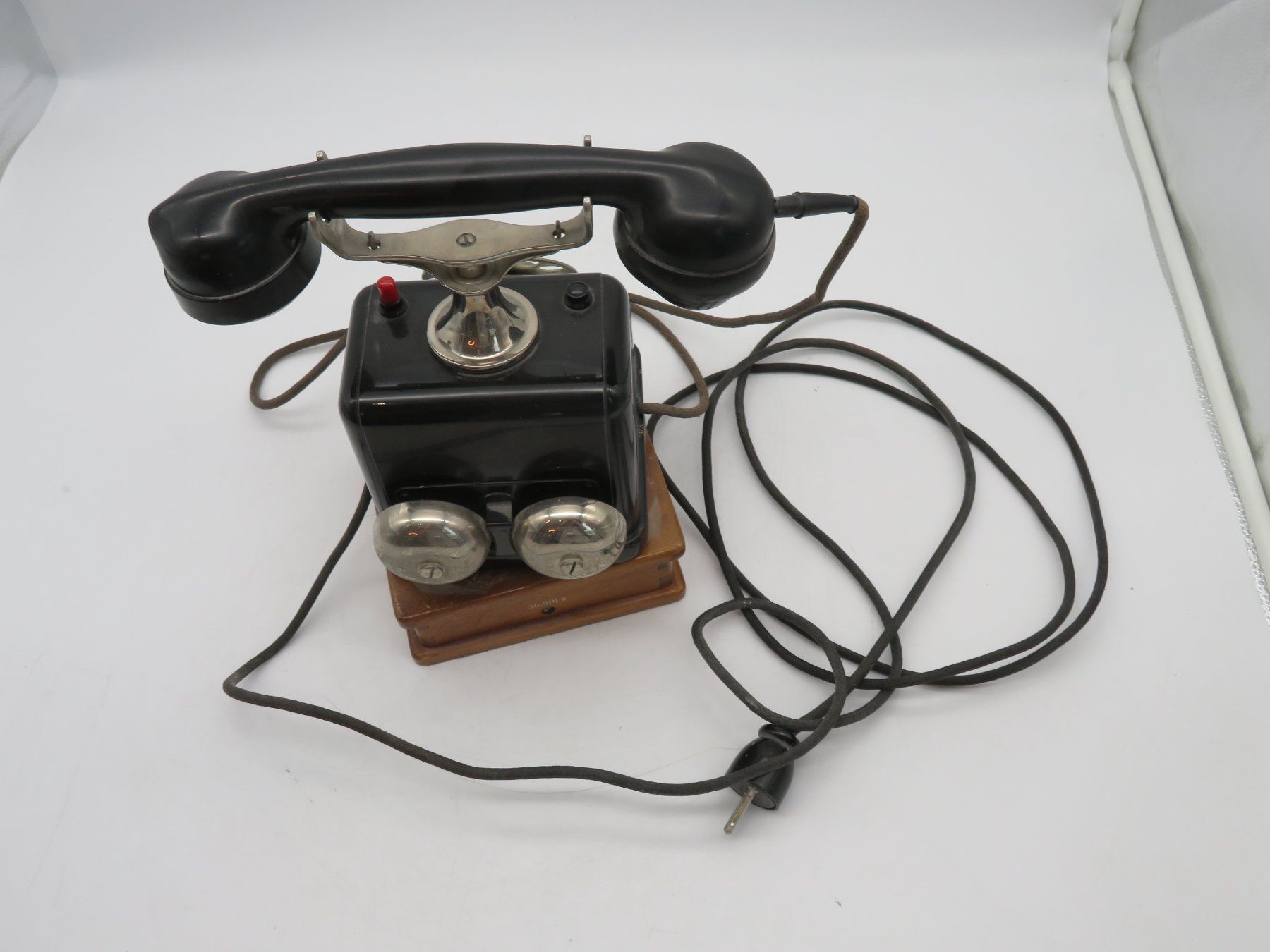 Siemens Telefone: Waehlscheibentelefon PTT mit Bakellithörer – Gebraucht aus Reinach BL von WBZ-Flohmarkt 2