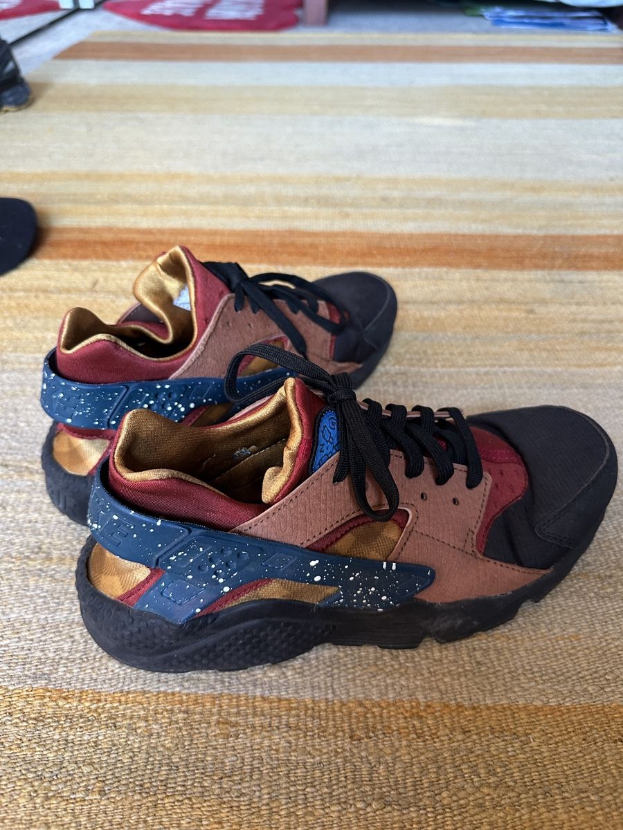 Nike Scarpe da uomo: Nike Huarache Fire Camp – Nuovo (secondo la descrizione) da Villars-Burquin venduto da Iliasso 1