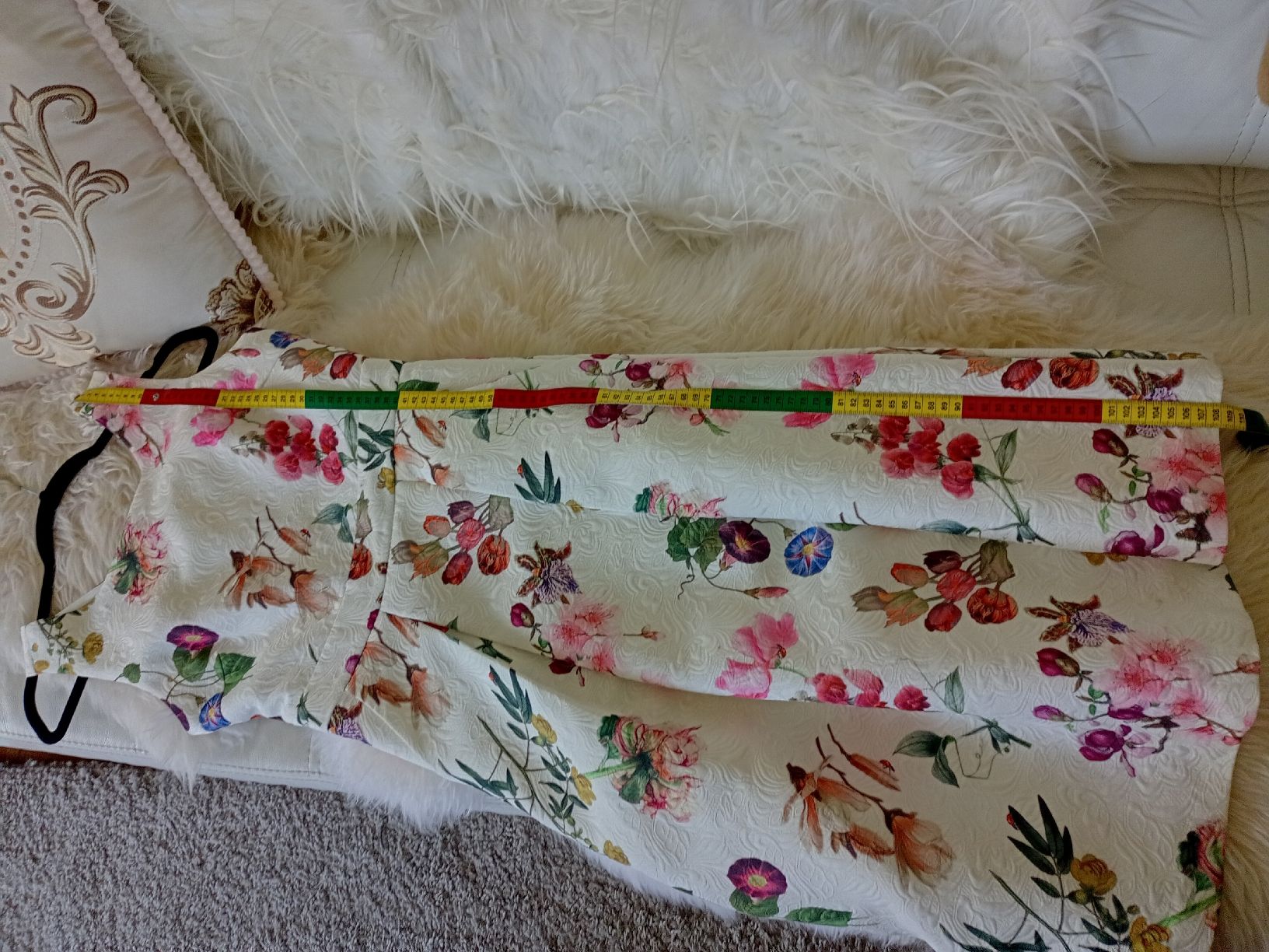 Kleider: très jolie robe à fleurs taille 36 – Gebraucht aus Monthey von 04Elisa 5