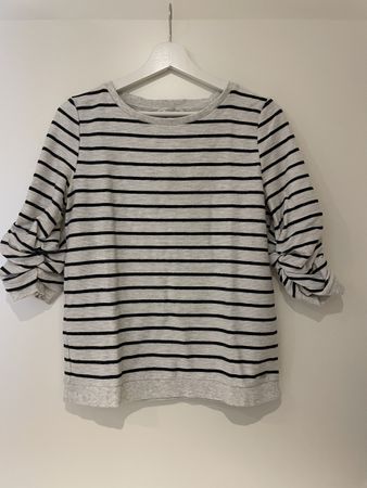 Gestreifter Pulli