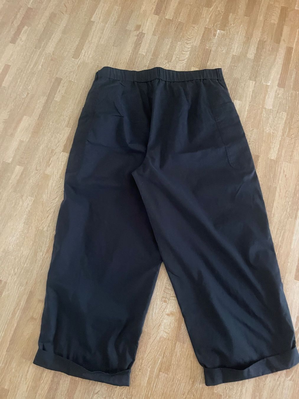 Hosen: leichte Hose von Syndicate, Grösse 42 – Gebraucht aus Rapperswil BE von Rappsiger 1