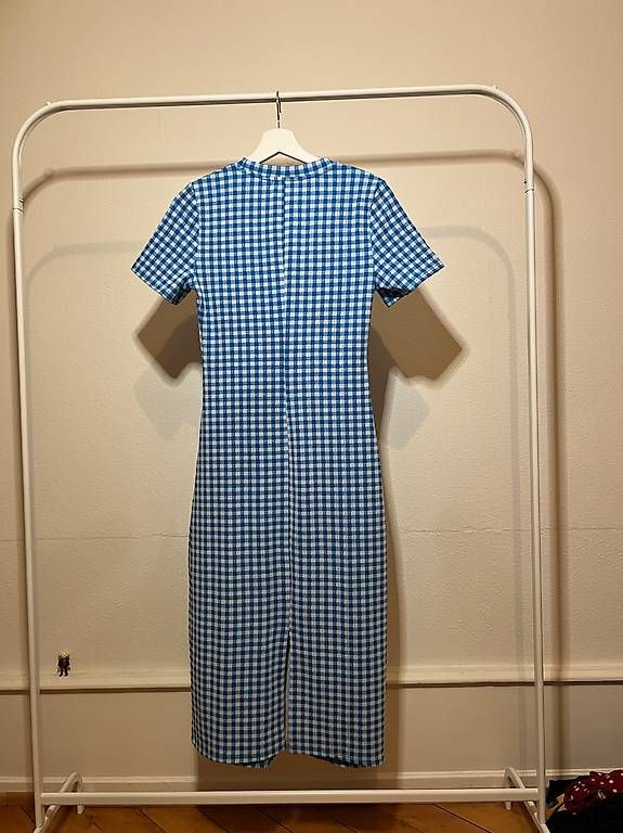 Zara Kleider: NEU Kleid Grösse S – Neu (gemäss Beschreibung) aus Basel von Natur_Schweiz 1