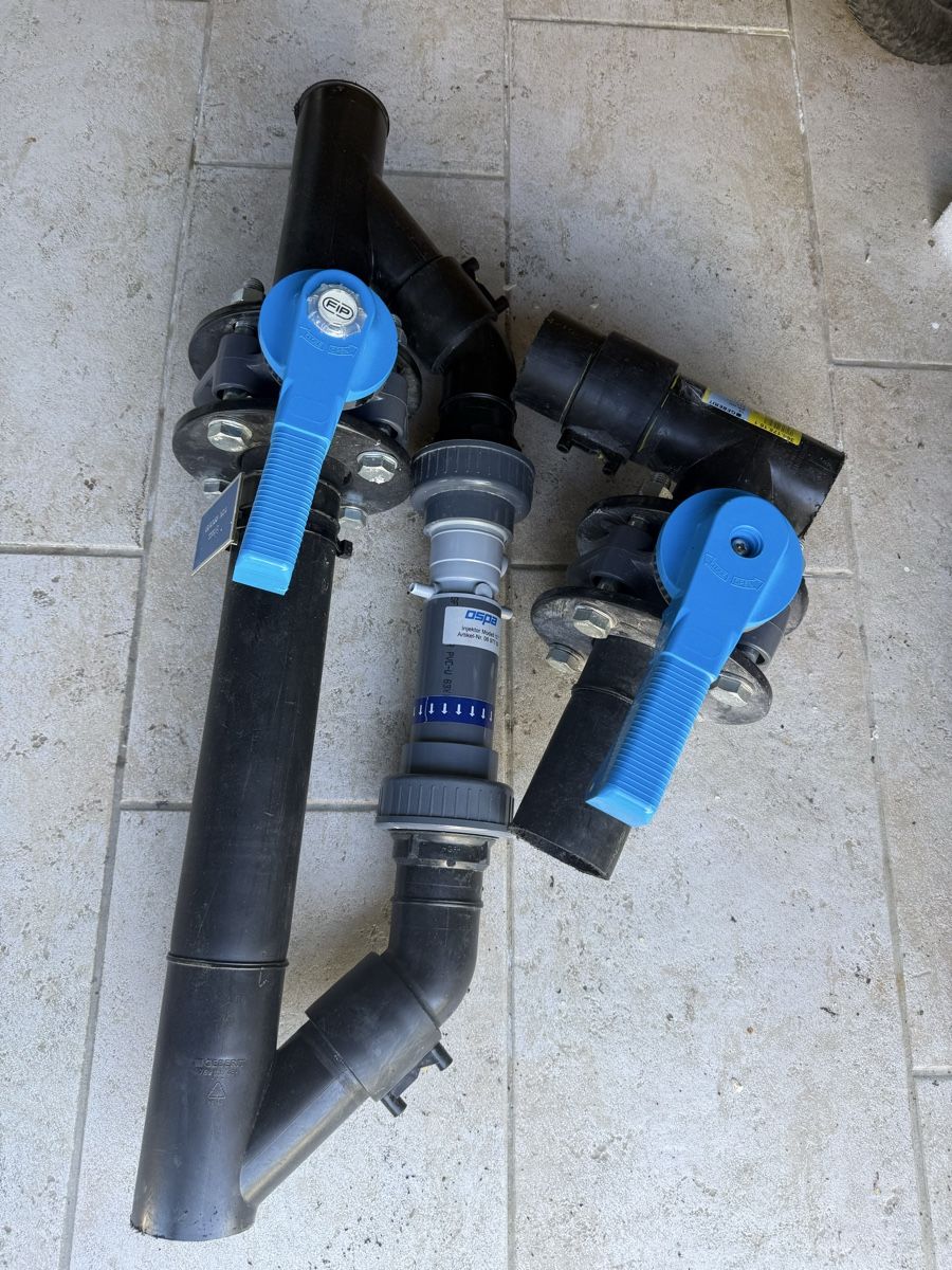 Piscines: Pool Schwimmbad, Profi Ventil – D'occasion à Nebikon par Electrovoice10 1