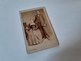 SCHWIIZER PAAR DAZUMAL - es GSCHTANDNIGS i TRACHT - THUN