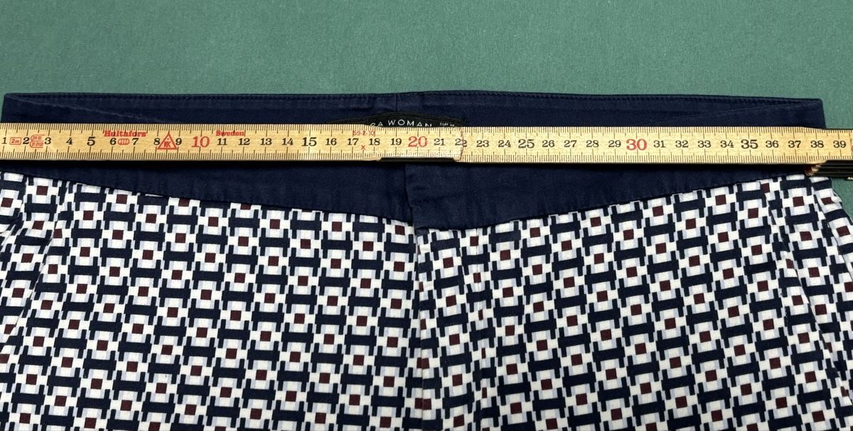 Zara Hosen: Zara Hose, Grösse M – Gebraucht aus Zollikerberg von Jvac2 2