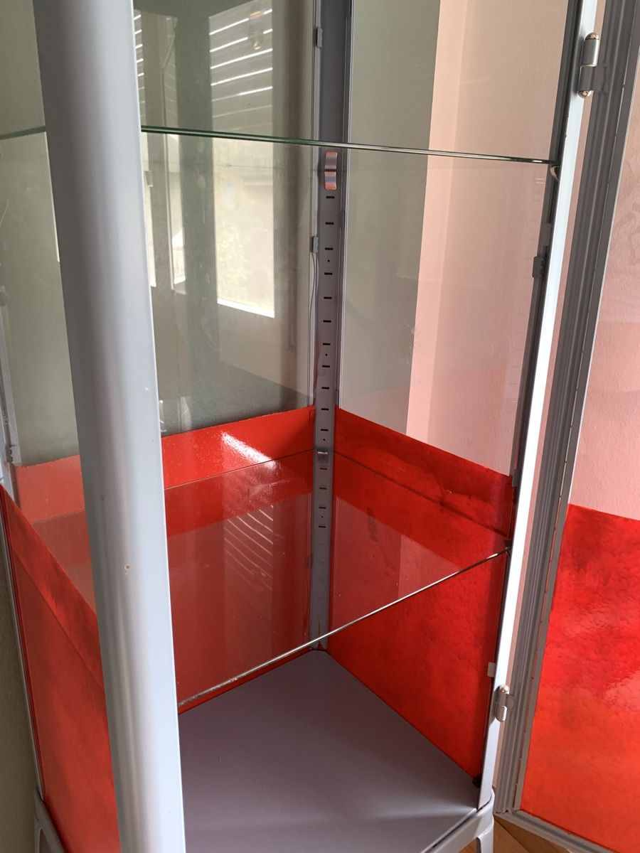 Vitrines: Fabrikör Glasvitrine Ikea – D'occasion à Basel par Gurbinchki 2