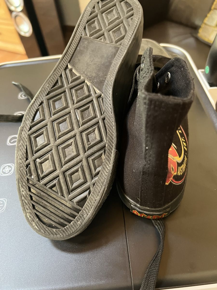 Chaussures hommes: Sneakers  AC / DC – Neuf (Voir description) à Arboldswil par CJDA 1