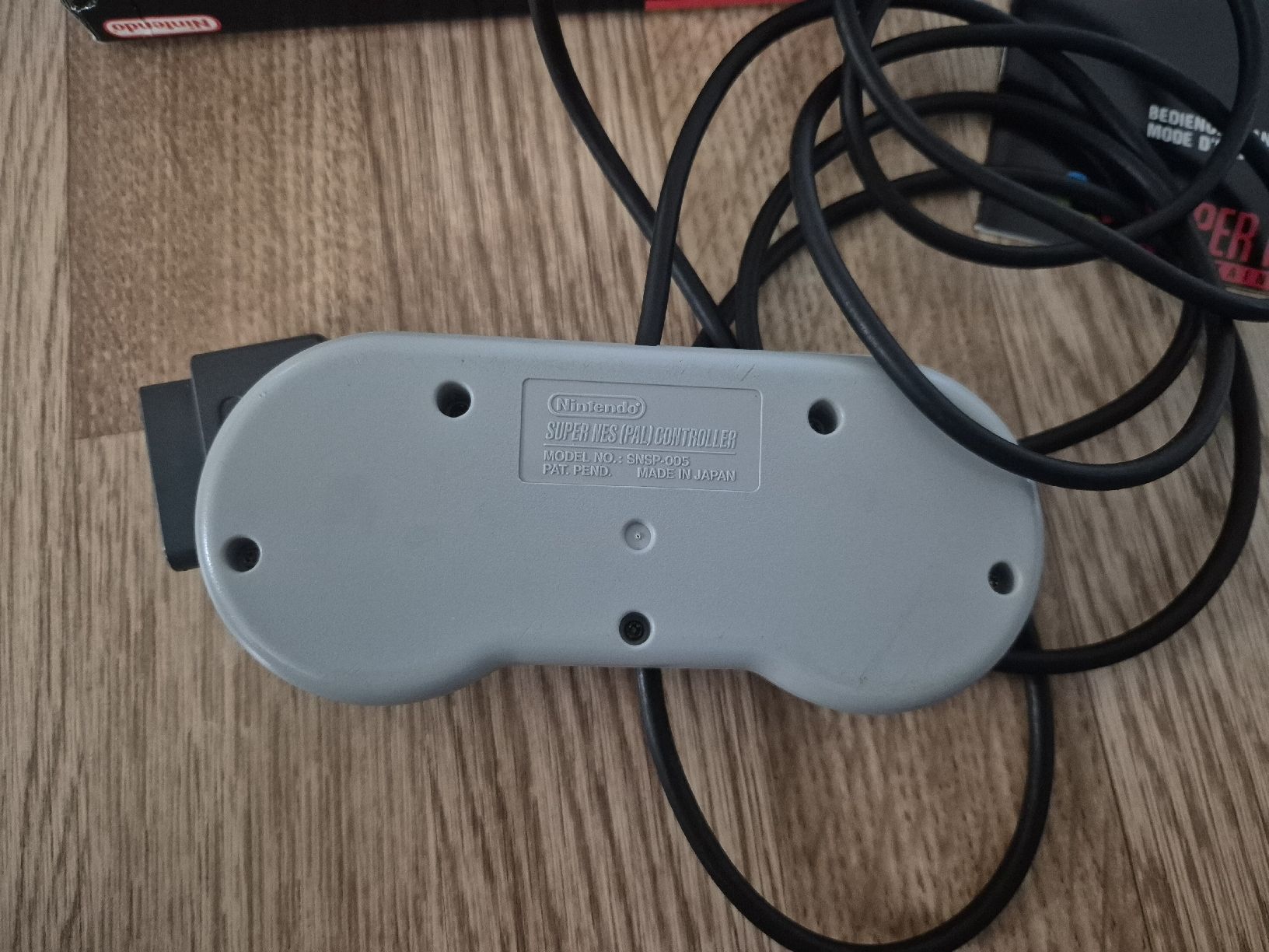 Nintendo Manettes: Super Nintendo Controller mit OVP und Anleitung – D'occasion à Gümligen par kurt2591989 3