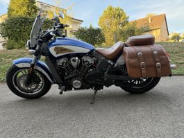 Indian Scout Motorrad blau weiss neuwertiger Zustand