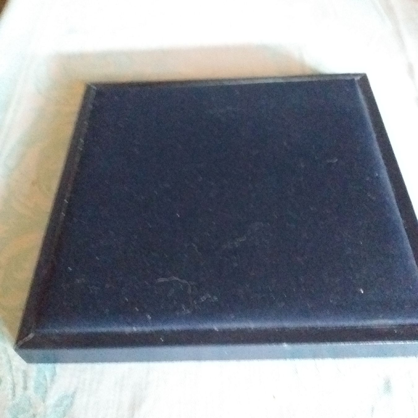 Portagioie: Collier Präsenter  Palette – Usato da Wünnewil venduto da 04Blume 1