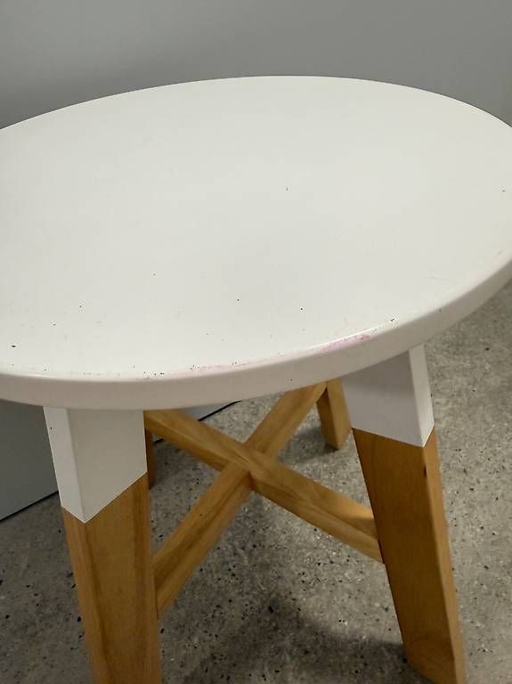 Sgabelli: Hocker Holz weiss – Usato da Winterthur venduto da isl_n7sy 1