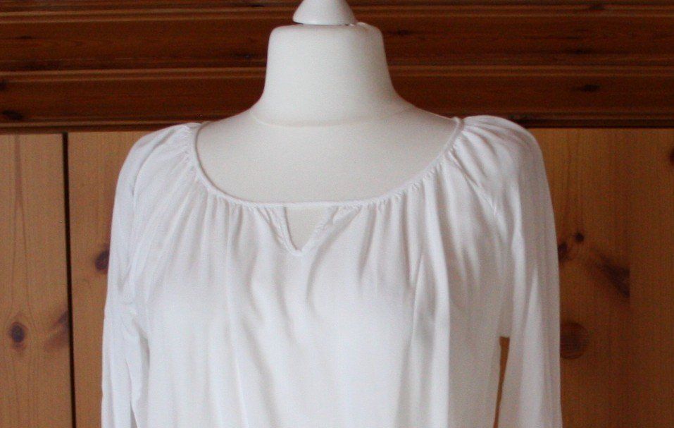 Camicette: Bluse Langarm weiss  Gr. XL – Usato da Flüelen venduto da Diversicum-Curvy 1