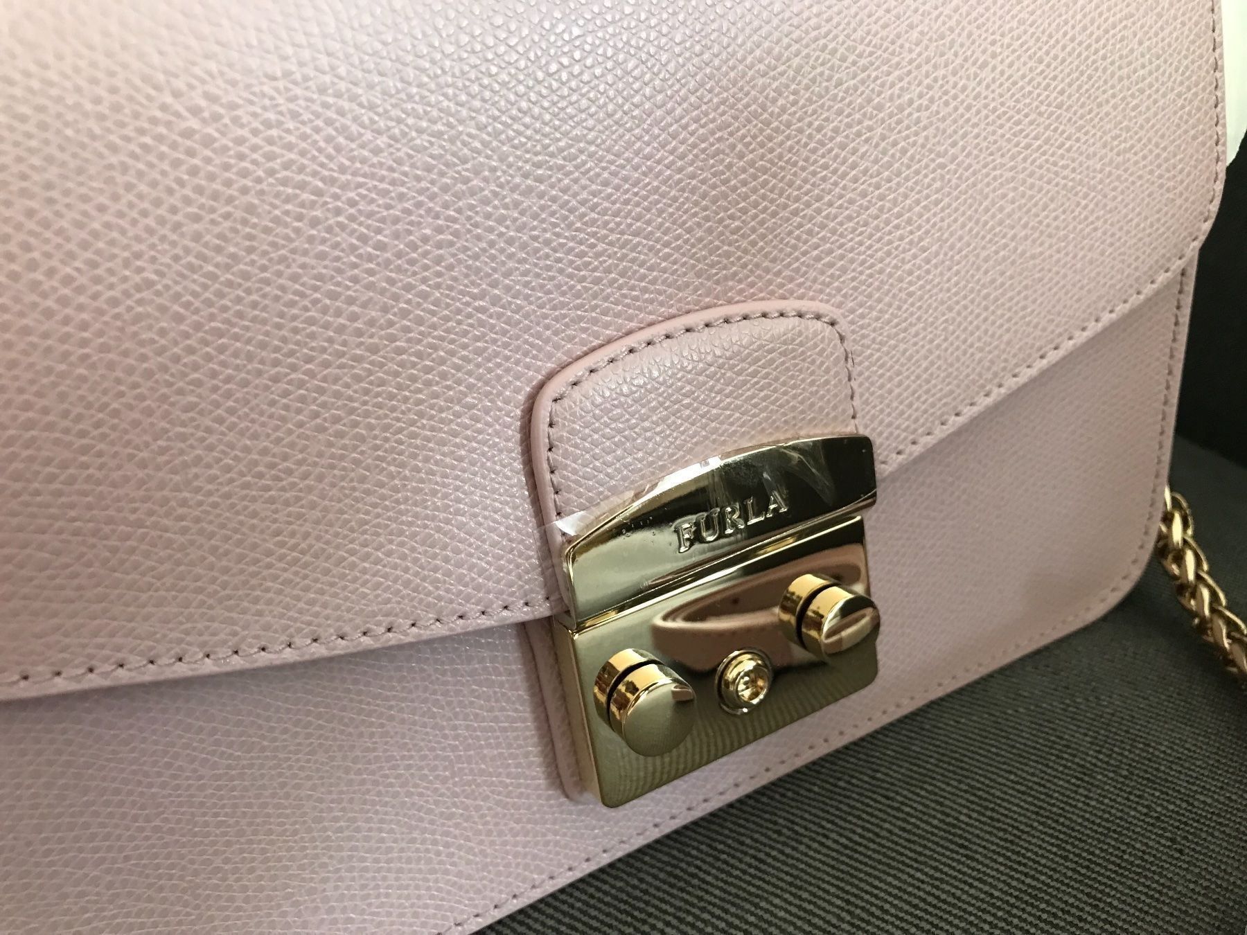 Furla Borse da donna: Neu! Furla Metropolis medium, rosa - 370 CHF – Nuovo e nell'imballaggio originale da Zürich venduto da ZuriShrek 2